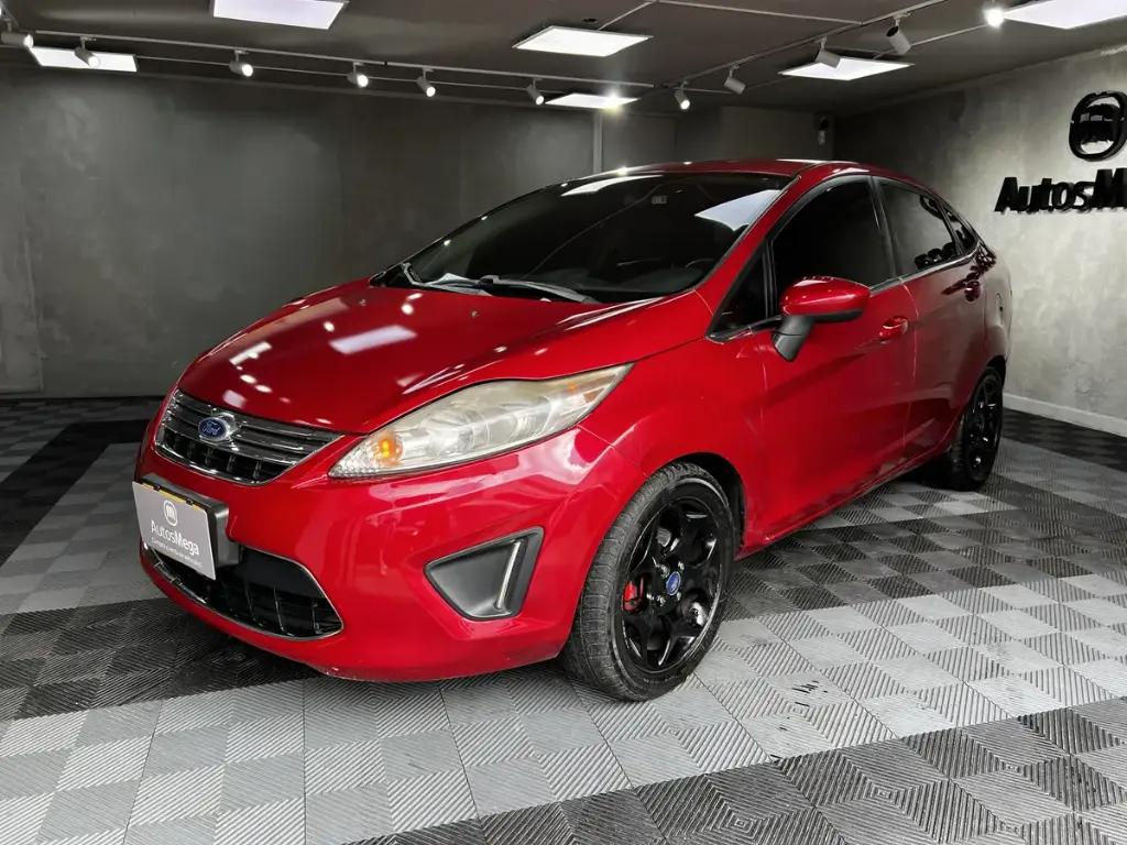 Ford Fiesta 1.6 Sportback Automática 2012